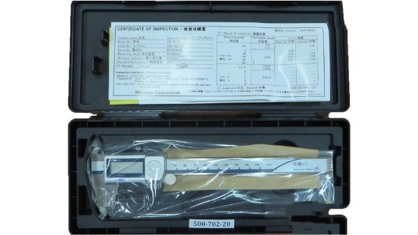 THƯỚC CẶP ĐIỆN TỬ MITUTOYO 500-702-20 0-150MM X 0.01MM