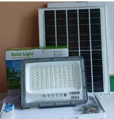 ĐÈN PHA NLMT THẤU KÍNH 100W KÈM REMOTE - 3 PIN (T10) TL008874