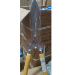 KÉO CẮT CỎ HÀNG RÀO CÁN GỖ C-MART A0061