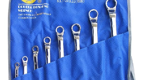 BỘ CỜ LÊ 2 ĐẦU VÒNG 6 CÁI C-MART T0004C