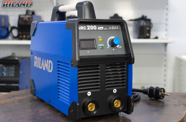 MÁY HÀN RILAND ARC 200T